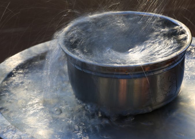 Banho de estanho em latão